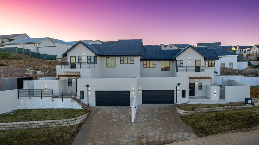 3 Bedroom Property for Sale in Blue Mountain Village Western Cape